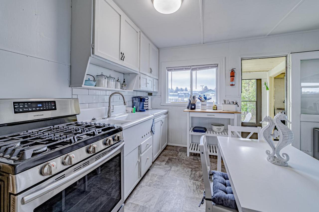 Driftwood Cottage ユーレカ エクステリア 写真